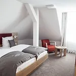 Specht 3*