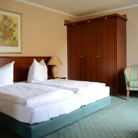 Hotel Specht By Trotmannia 3*