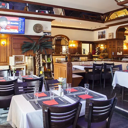 Specht By Trotmannia 酒店 3*