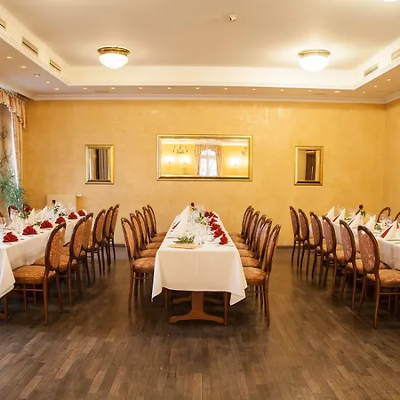 Specht By Trotmannia