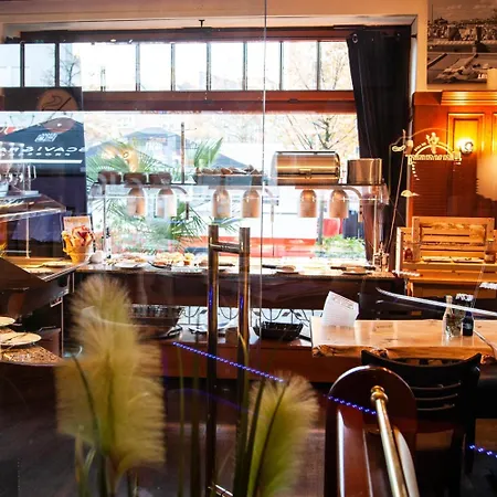 Specht By Trotmannia 3*