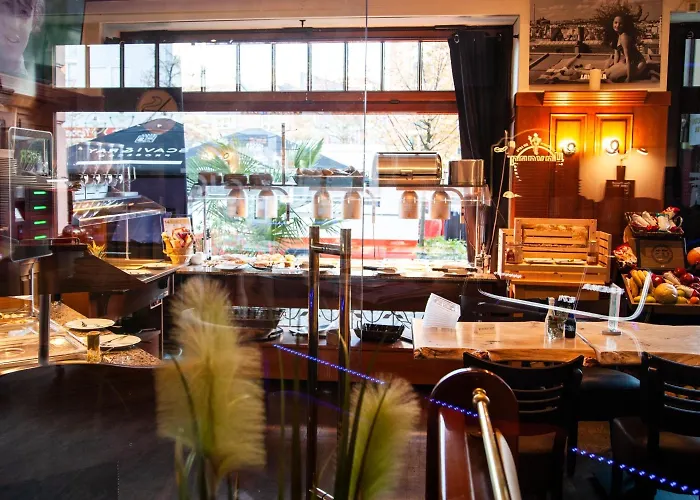 Specht By Trotmannia 3*